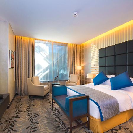 利雅得皇冠假日酒店 - Rdc酒店与会议中心 利雅德 外观 照片 Deluxe room