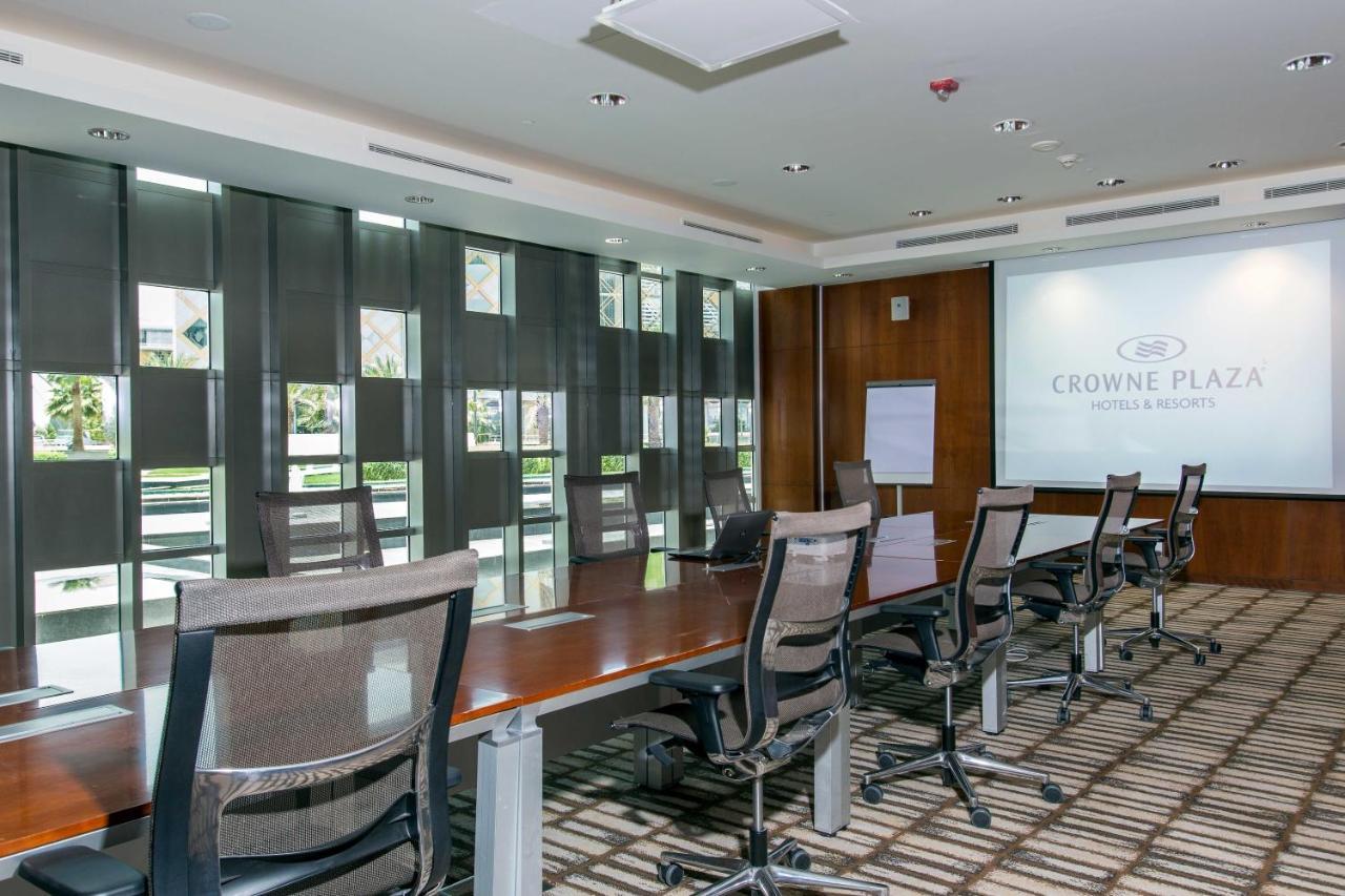 利雅得皇冠假日酒店 - Rdc酒店与会议中心 利雅德 外观 照片 Meeting room