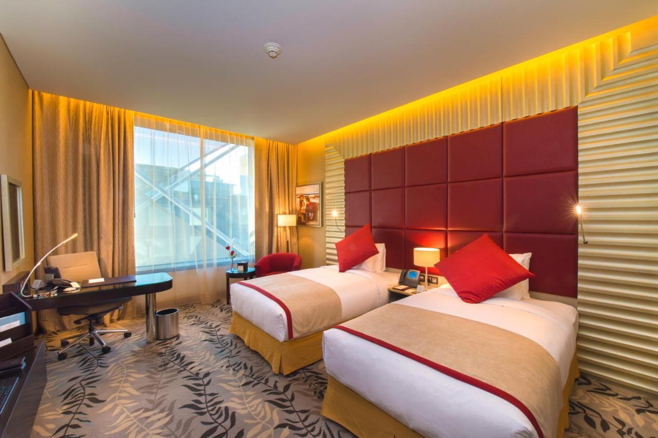利雅得皇冠假日酒店 - Rdc酒店与会议中心 利雅德 外观 照片 Deluxe Room